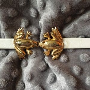 Gold Frog Belt size small White strap thin belt